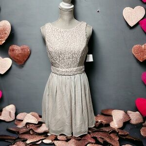 Speechless pale pink party dress . Beaded bodice. Sz 9